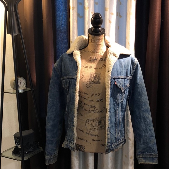 Levi's Jackets & Blazers - Vintage 1970-1980 Levi Sherpa Jacket Size 40